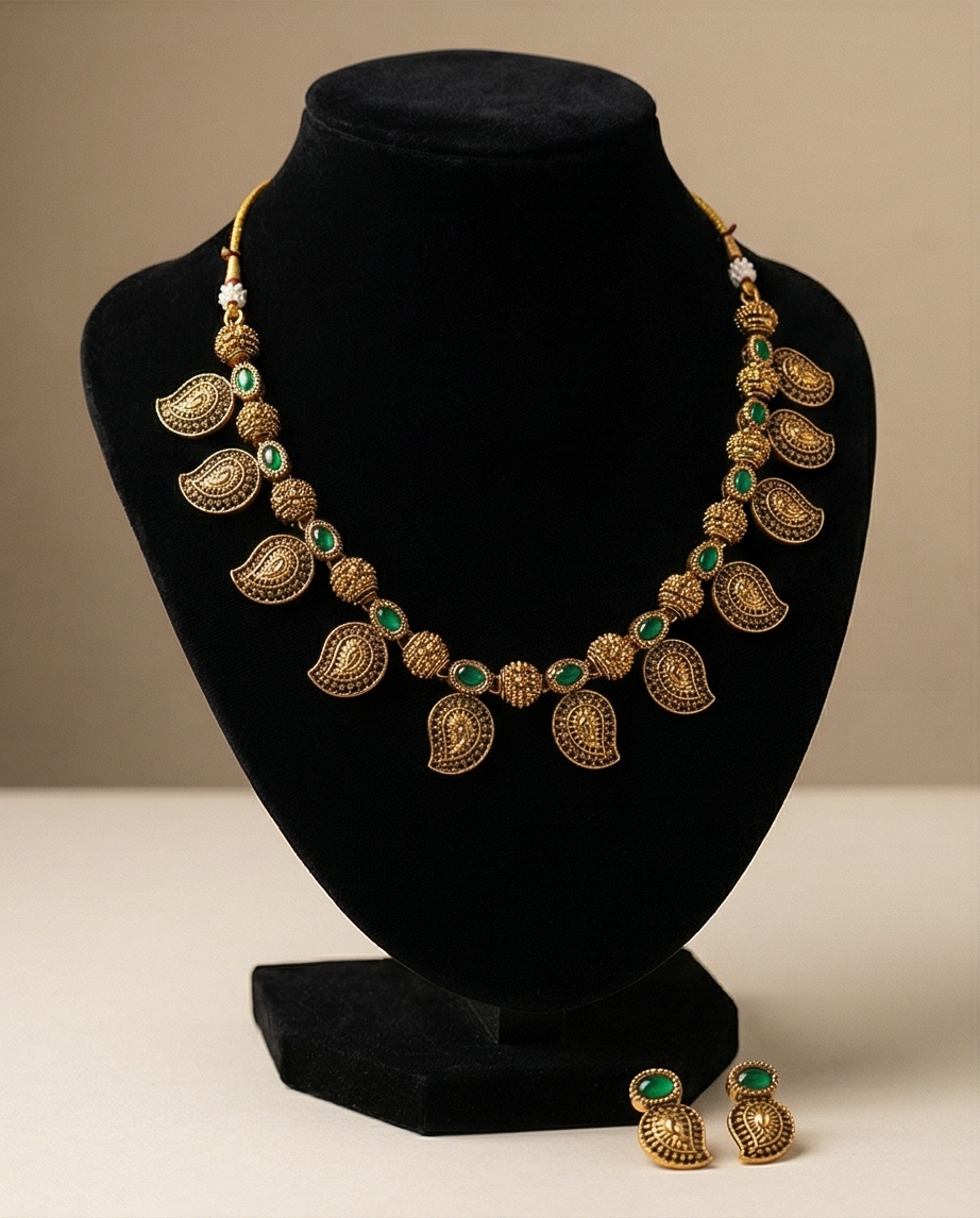 Mavinakayi Necklace with Earrings (NRW37)