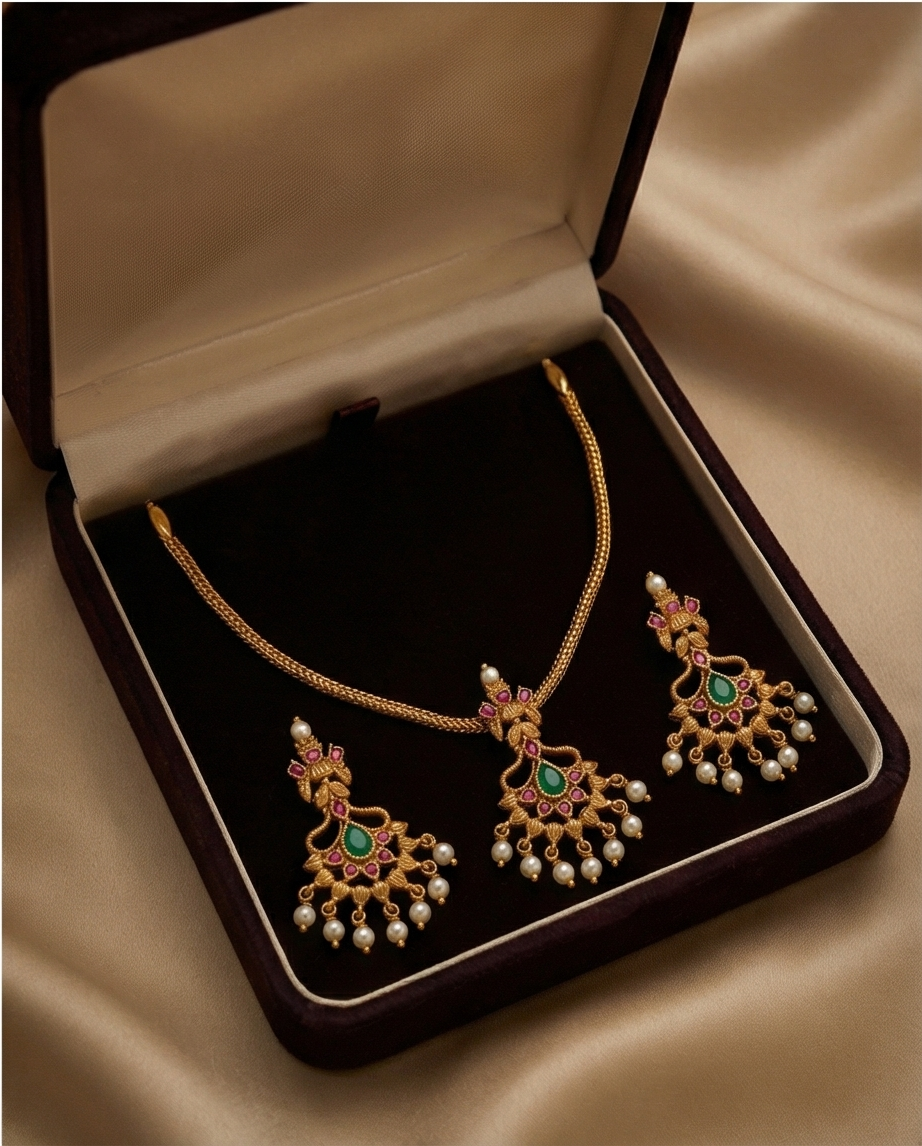 Simple beautiful Necklace with Earrings (NRW14)