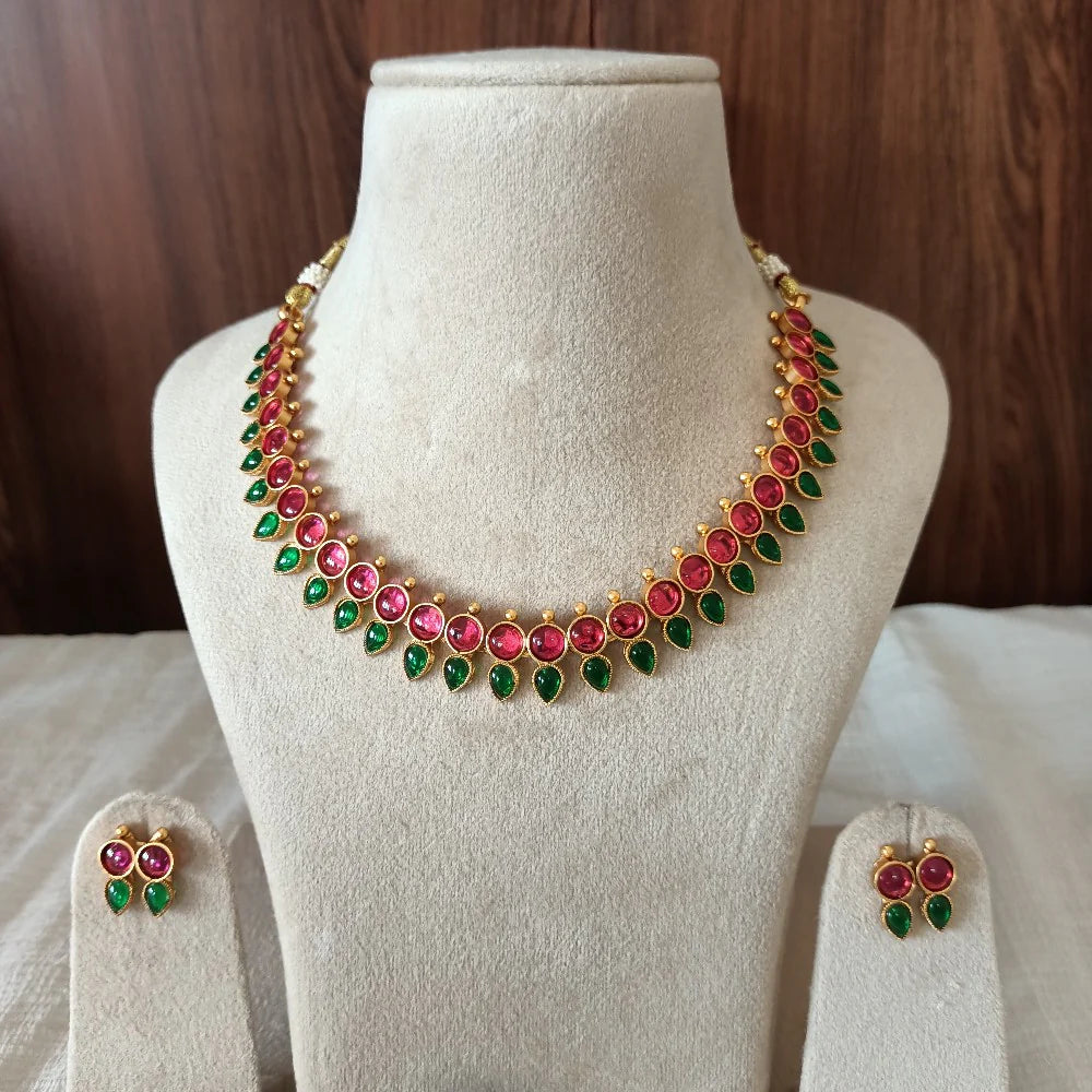 Premium quality kemp stone jewelry