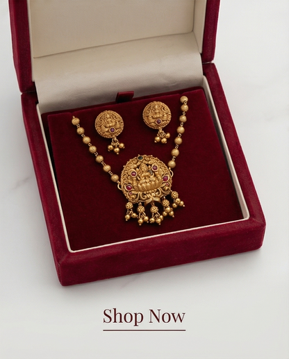 Lakshmi pendant choker with Earrings (NRW41)