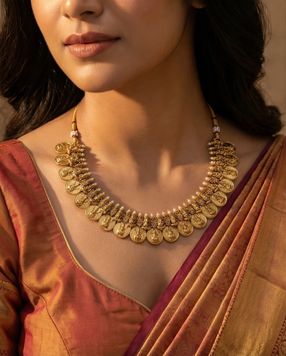 Lakshmikasu Necklace with Earrings (NRW29)