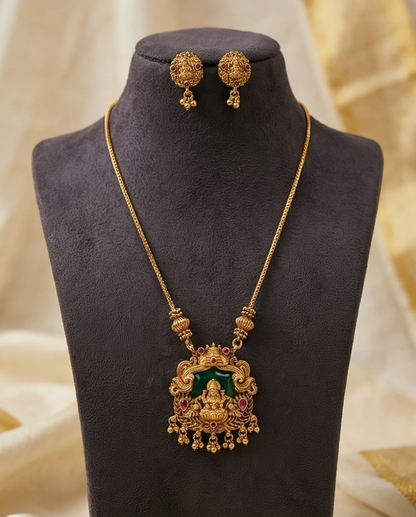 Emerald green stone Lakshmi pendant chain with Earrings (NRW25)