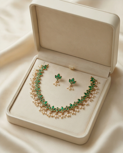 Emerald green stone with pearl rice beads Necklace with Earrings (NRW20)